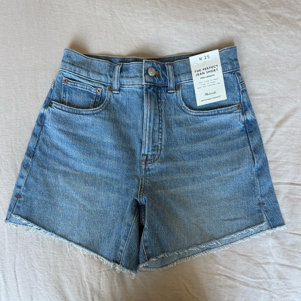 Madewell Denim short / Madewell Perfect Jean Shorts / NWT / Size US 25